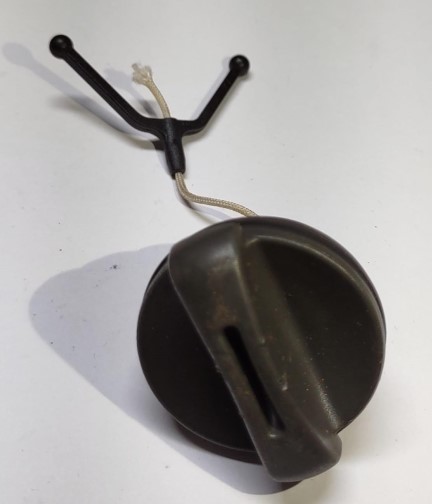 HUSQVARNA 435 544111201 Fuel Tank Cap Assembly, Grey (Used)